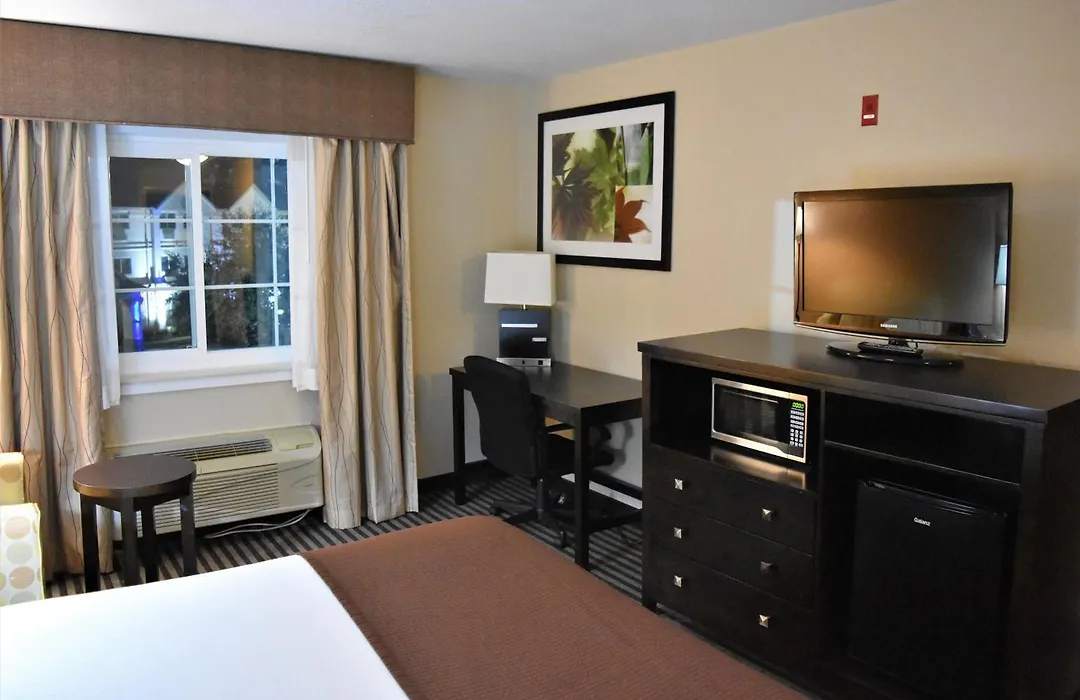 Baymont By Wyndham Dallas/ Love Field-1